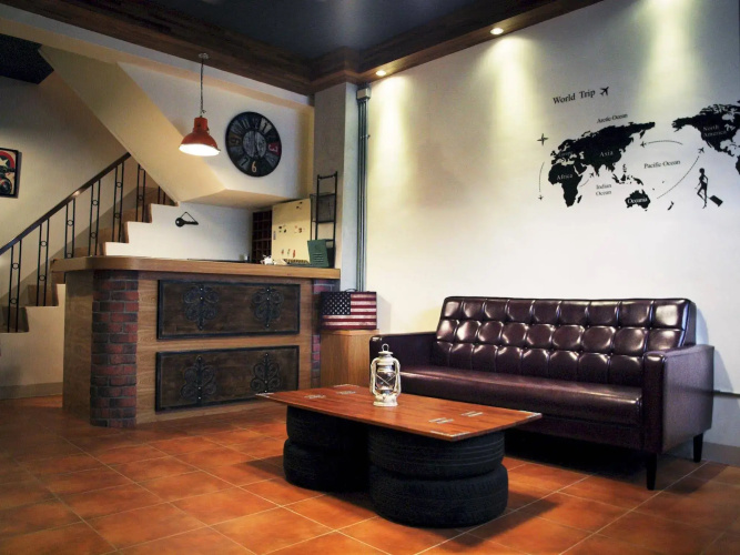 Knock Knock Hostel