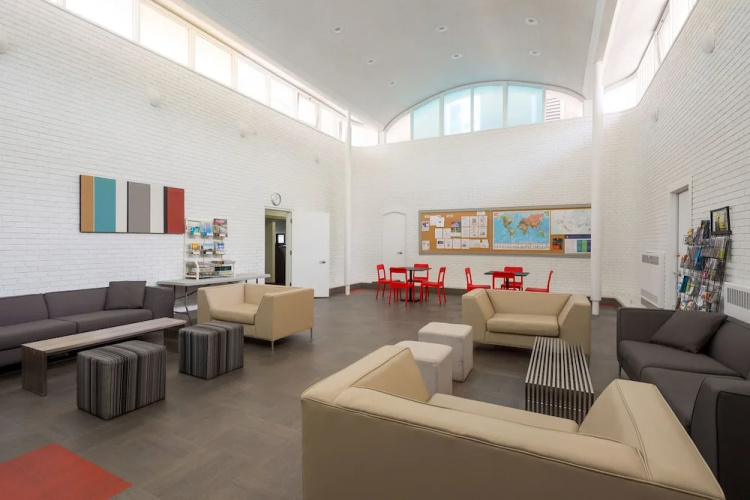 Hostelling International Edmonton