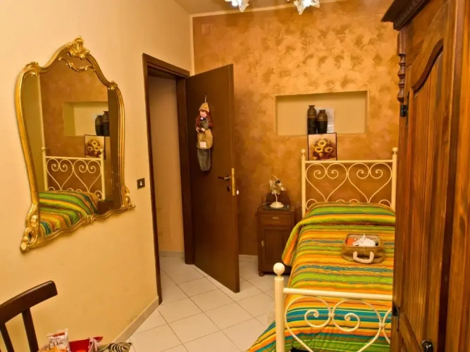 Standard Single room with view