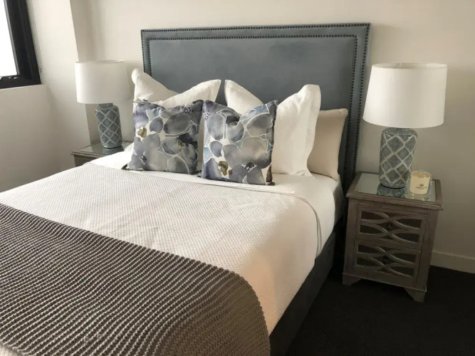 Arena, Unit A1205/75 Shortland Esplanade