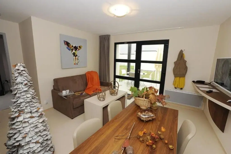 2 Bedrooms Cottage