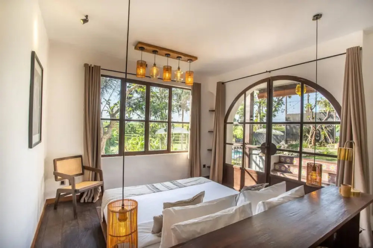 Stunning Villas Complex, 12 BR, Canggu With Staff