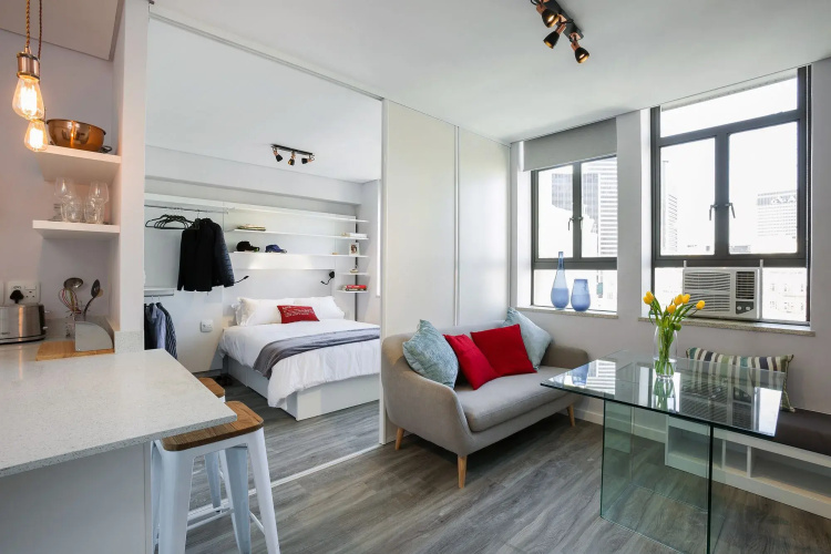 106 on Adderley Accommodation