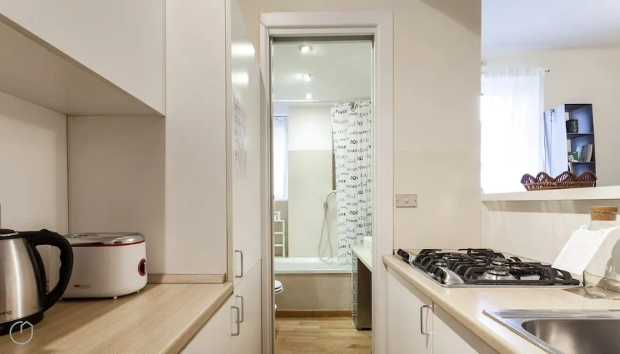 2 Bedrooms Single Apartment