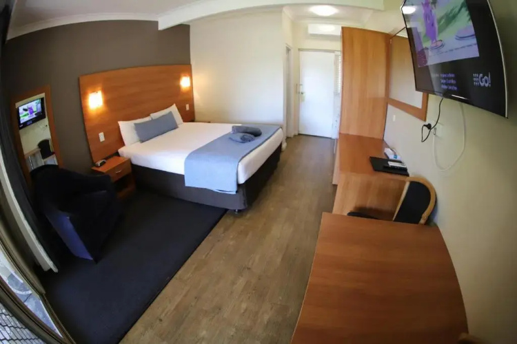 Sleepy Hill Motor Inn