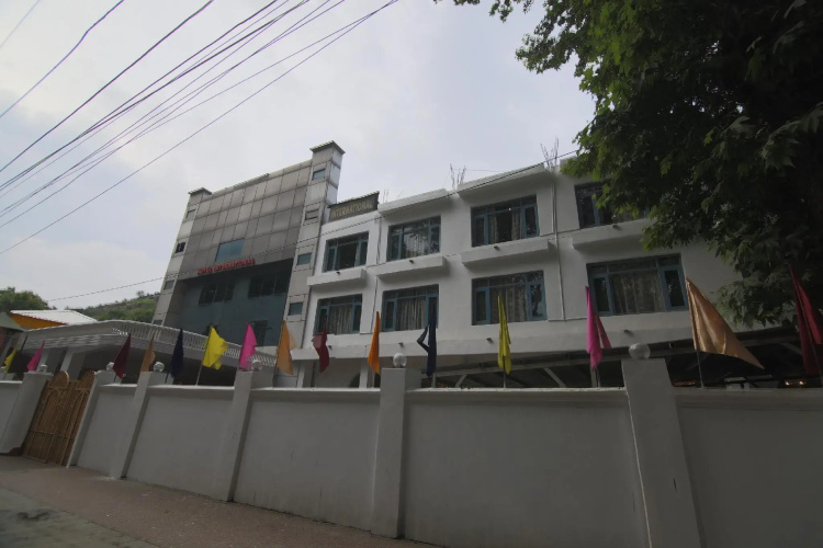 Capital O 37894 Hotel International