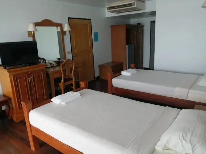 Jansom Beach Resort Ranong