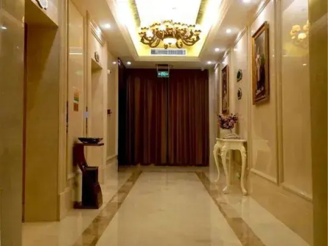 Vienna Hotel (Xixia)