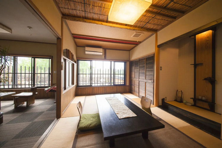 Kaede no Shoja Over view