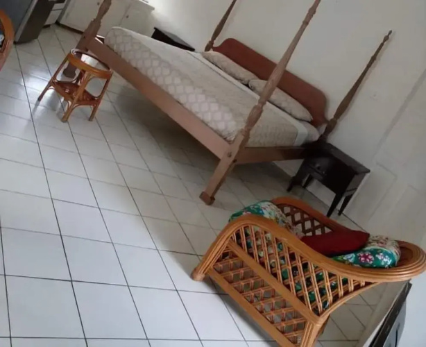 Bay Heights Escape