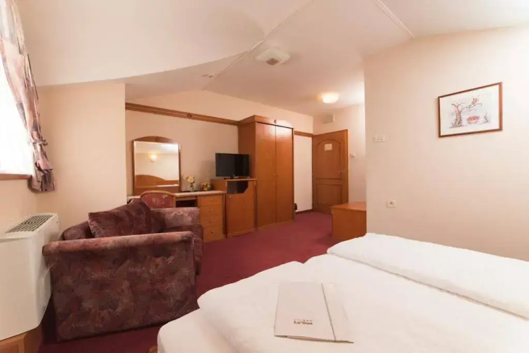 Hotel LaGus