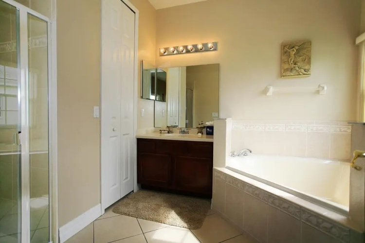 Formosa Gardens 7905
