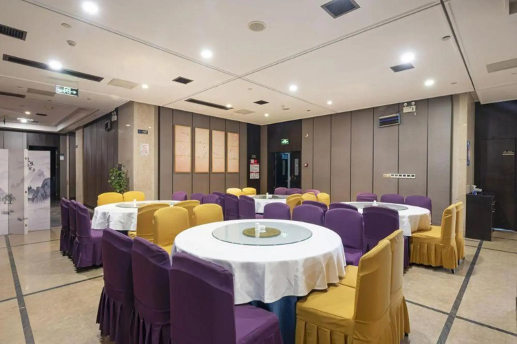 Aroma Hotel
