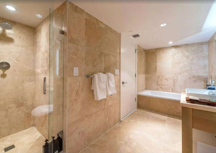 5 Star Oceanfront Hotel Residence - 1440