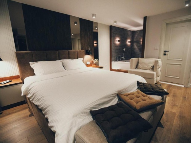 Deluxe Double Suite