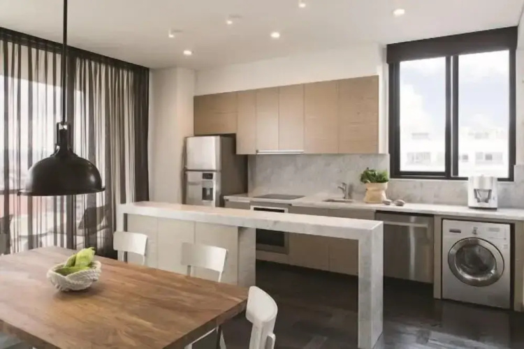 w Spacious 3BR w View in El Nogal