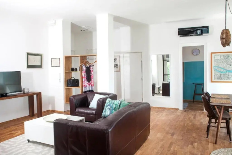 Riverside Panorama Apartment