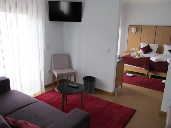 Suite with balcony and with mountain view
