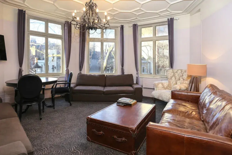 1 Bedroom Flat In Soho
