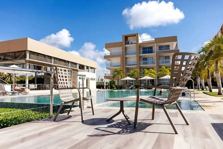 Premium Double Apartment with balcony and beachfront