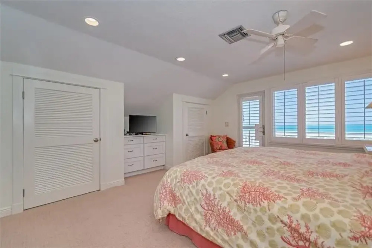 Turtleback Unit #02 - 3Br Villa