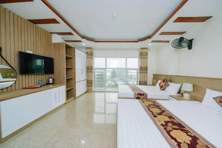 Cat Ba Seaview Hotel