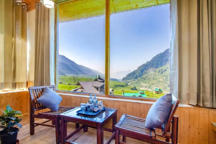 Fabhotel La Kailasha Cottage