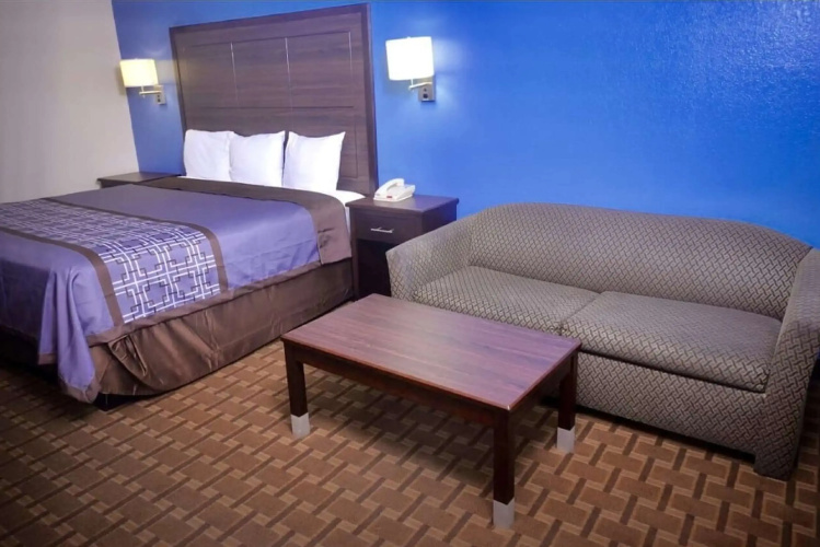 SureStay Hotel by Best Western Terrell