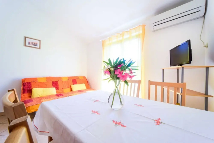 Apartments Mrva