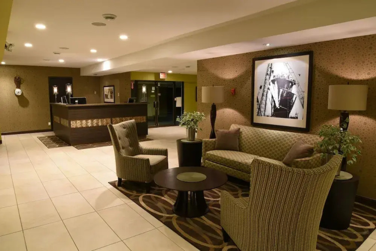 Pacific Inn