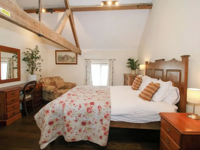 Millstone Cottages - Breidden View