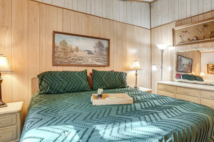 7 Mi to Main Street: Cabin w/ Deck in Stanley!