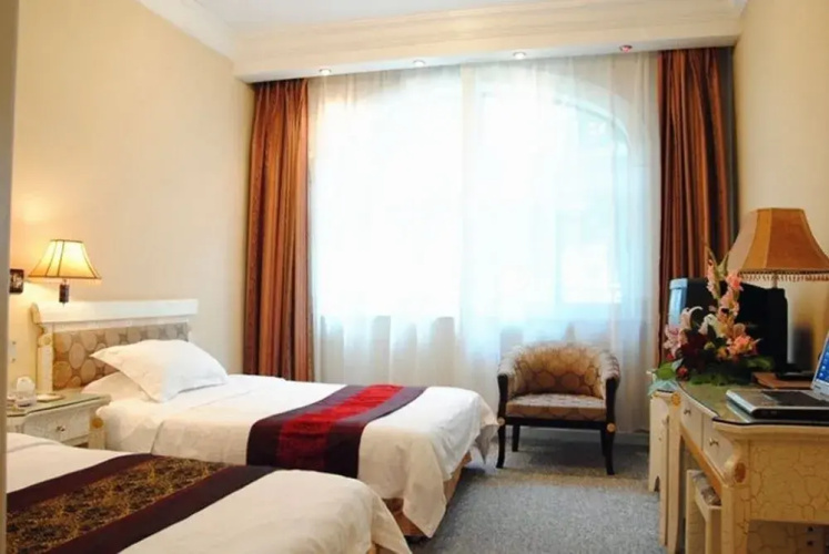 Mando Hotel