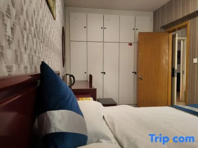 Quadruple Family Suite