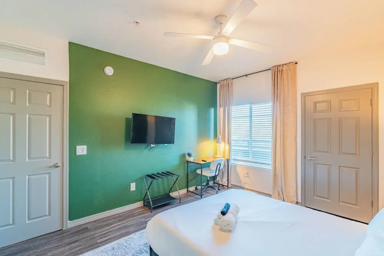 ROVE LIVING/KL - Cardinal 95