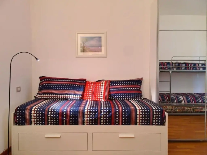 2 Bedrooms Apartment