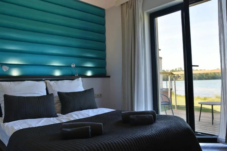 Deluxe Double room with lake view