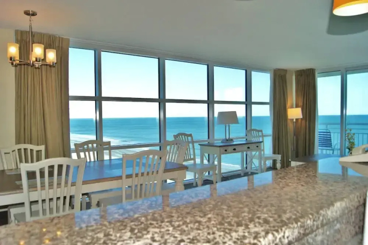 Seaside Resort 1003