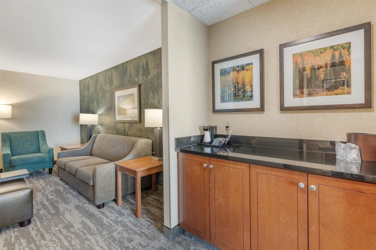 2 Bedrooms Double Suite