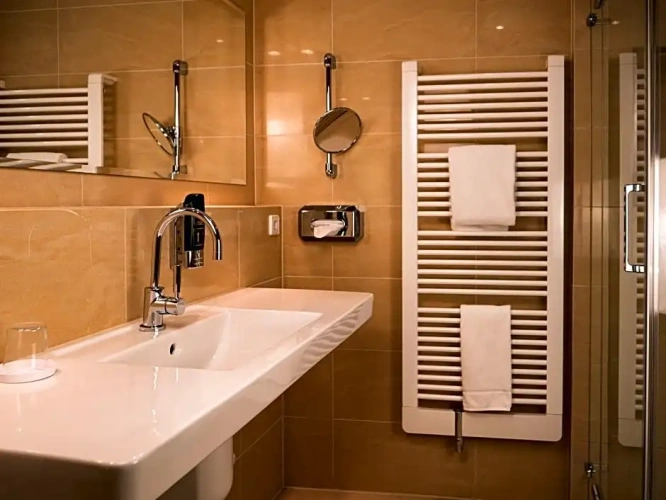 Comfort room