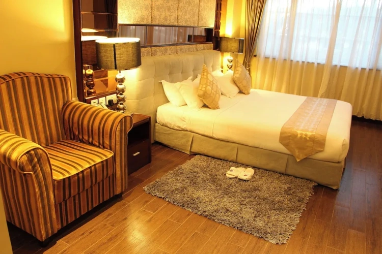 Deluxe Suite