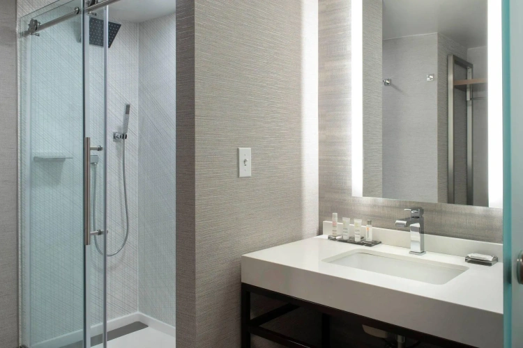 Standard Quadruple room with river view