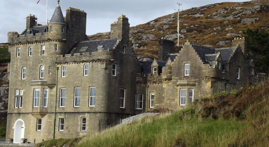 Amhuinnsuidhe Castle