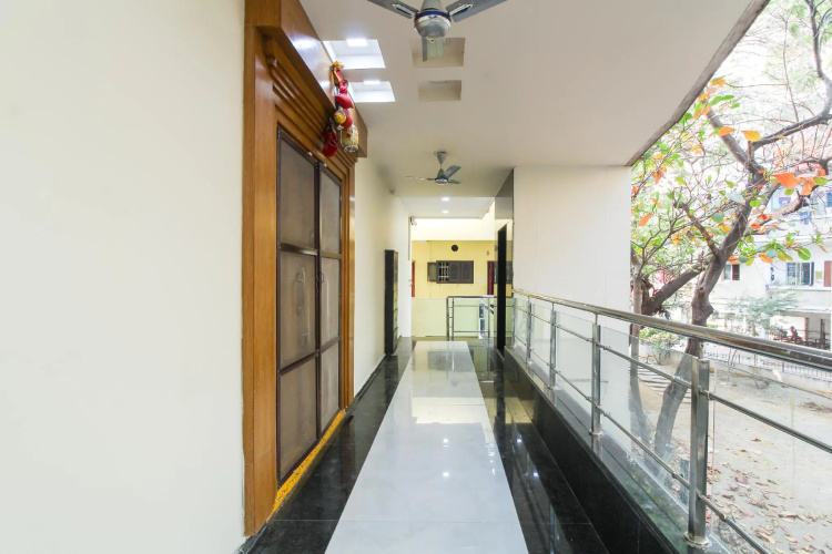 OYO Home 79880 Dk Homes