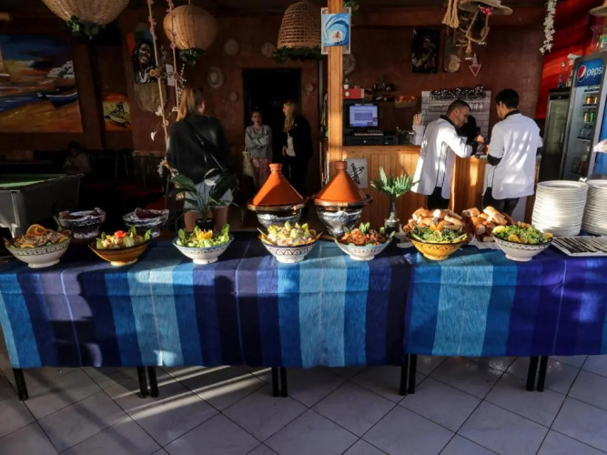 Locals Taghazout Surfcamp
