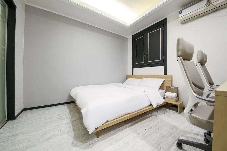 Diamond Hotel