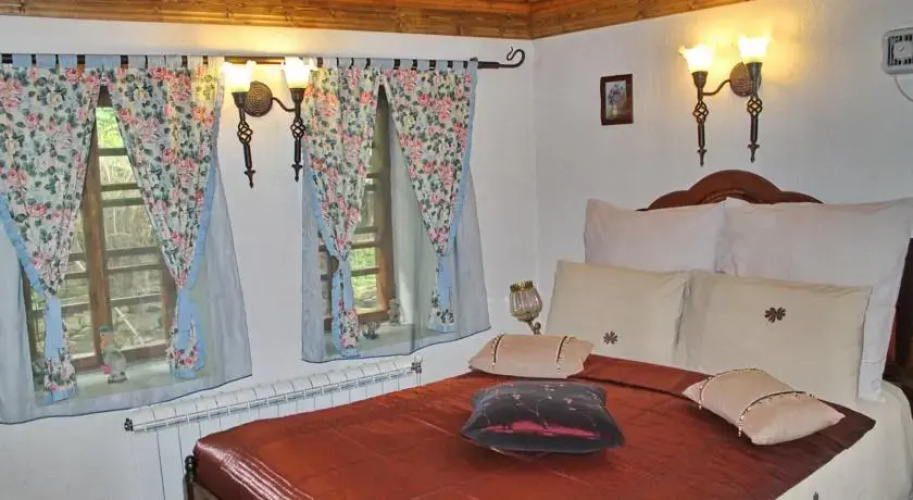 Guest House James