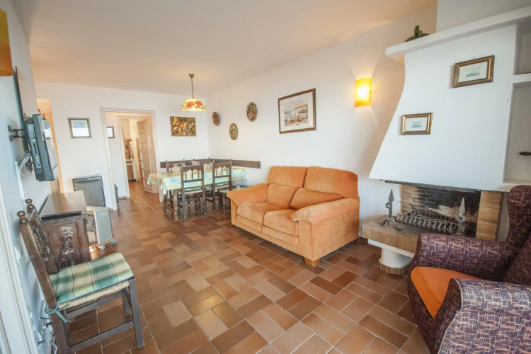 Medas 12 in Pals with 2 bedrooms and 1 bathrooms