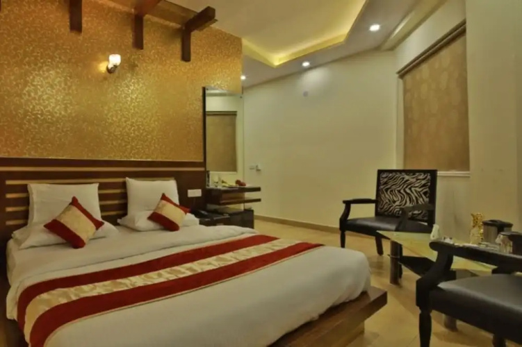 Hotel KNK International