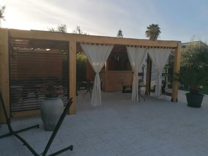 Standard Quadruple room with garden view